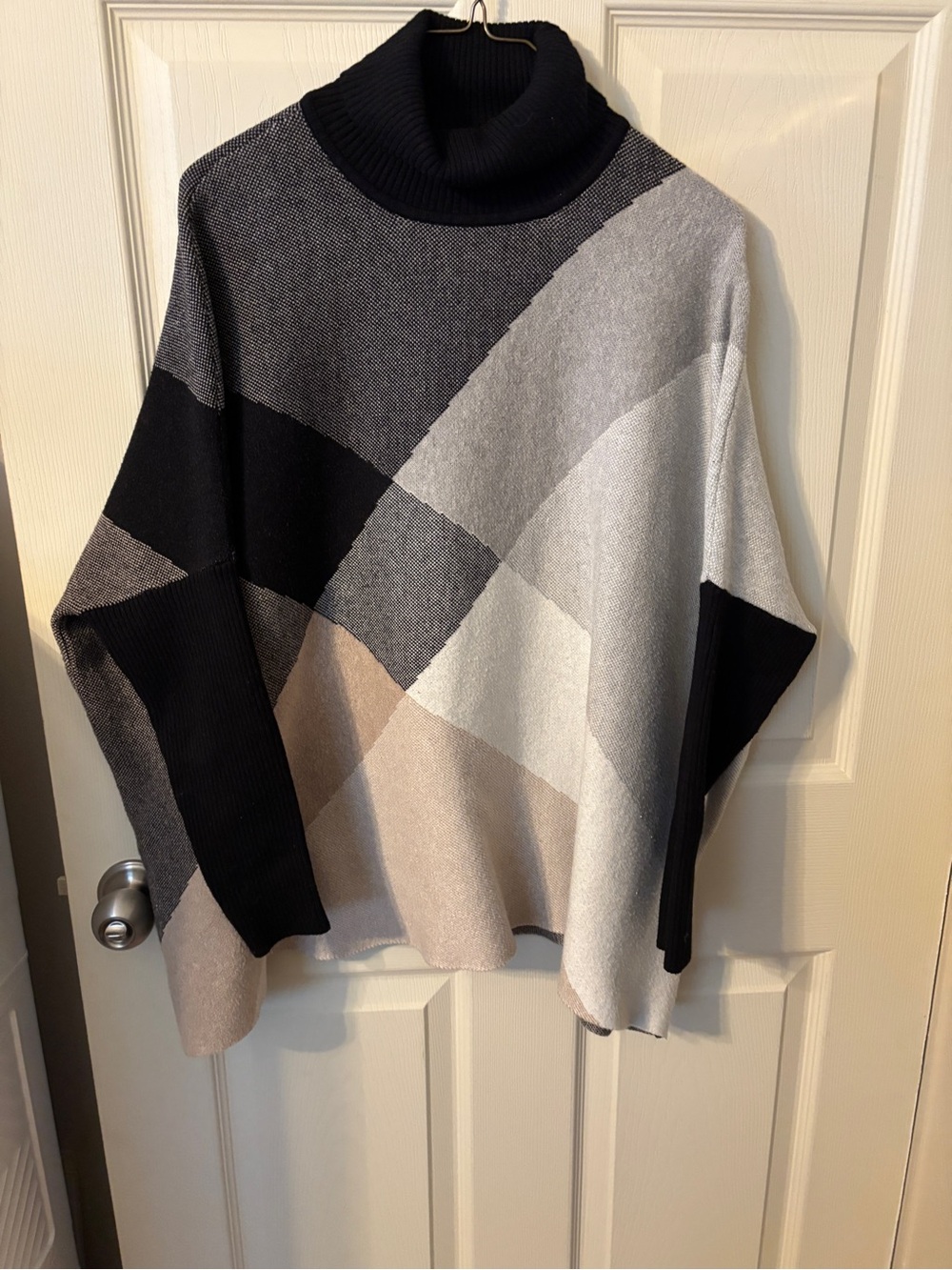 Joseph Geometric Colorblock Turtleneck poncho Sweater size 1X
